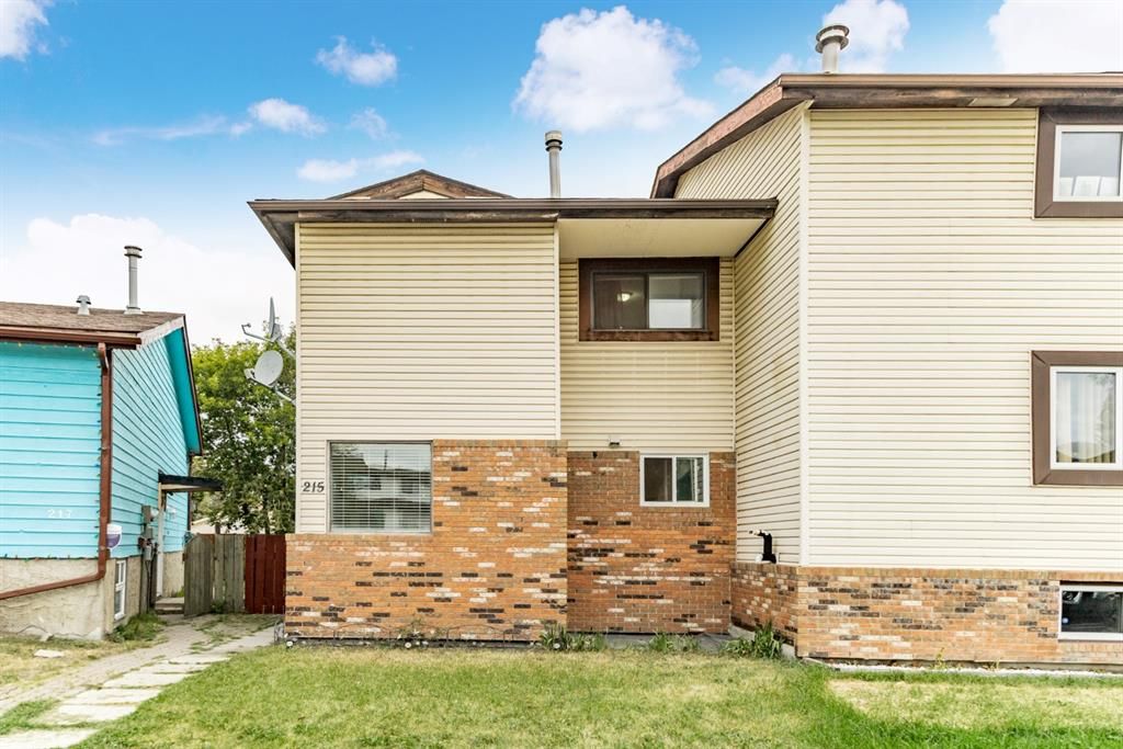 I have sold a property at 215 Aboyne PLACE NE in Calgary
